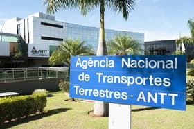 É uma imagem do post com o título Concurso ANTT tem novo edital autorizado para 2023 com 50 vagas