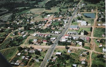 É uma imagem do post com o título Concurso Prefeitura de Bandeirante SC abre vagas para auditor, mecânico e oficial