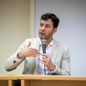 É uma imagem do post com o título Concurso Vila Velha ES tem edital anunciado para auditor