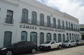 É uma imagem do post com o título Concurso Câmara de Maceió AL deve ter oferta de 54 vagas