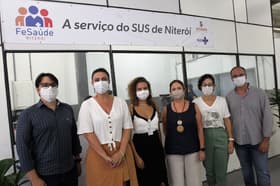 É uma imagem do post com o título Concurso FeSaúde Niterói RJ deve ter banca até outubro; 144 vagas