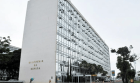 É uma imagem do post com o título Ministério da Defesa solicita novos concursos para 4.410 vagas