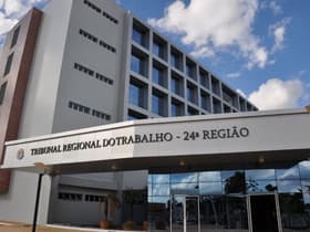 É uma imagem do post com o título CSJT suspende anulação e concurso TRT MS é retomado; entenda!