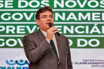 É uma imagem do post com o título Concurso Unificado Piauí terá edital até julho, diz governador