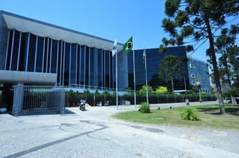 É uma imagem do post com o título Concurso Alep: contrato com a banca será formalizado dia 12