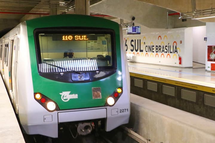 Composição de metrô do Distrito Federal (Foto: Agência Brasília)
