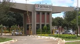 É uma imagem do post com o título Concurso Detran GO será realizado em 2024 com mil vagas
