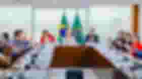 É uma imagem do post com o título Lei Geral dos Concursos é sancionada e ministra fala sobre medida