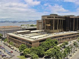 É uma imagem do post com o título Concurso TJ RJ: tribunal anuncia convocação de mais 200 aprovados