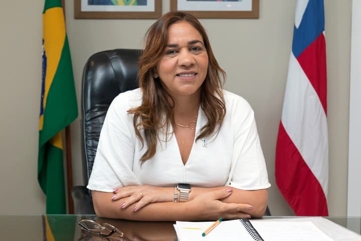 Secretária Roberta Santana fala sobre concurso Sesab