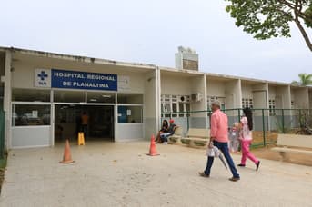 É uma imagem do post com o título Concurso SES DF é cancelado com 4 mil vagas de técnico e analista