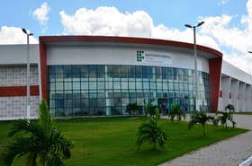 É uma imagem do post com o título Concurso IFPB: sai edital com 53 vagas de níveis médio e superior