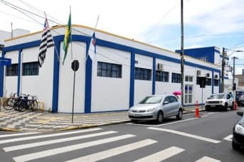 É uma imagem do post com o título Caraguatatuba SP anuncia concurso com 345 vagas; FGV é a banca!