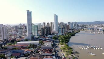 É uma imagem do post com o título Concurso Itajaí SC terá editais com mais de 50 cargos segunda, 23