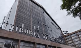 É uma imagem do post com o título Concurso TJ RJ: veja salários e benefícios do técnico e analista