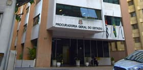 É uma imagem do post com o título Governo autoriza novo concurso PGE SP com 135 vagas de procurador