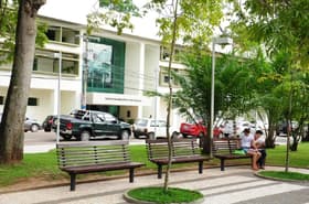É uma imagem do post com o título Concurso Rio Branco AC: saem editais com 68 vagas; até R$18 mil