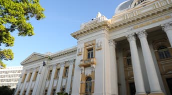 É uma imagem do post com o título Pleno autoriza concurso TJ PE na área de Apoio; comissão formada!