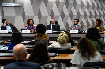 É uma imagem do post com o título Cotas em concursos públicos é tema de audiência no Senado