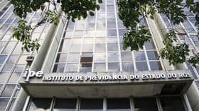 É uma imagem do post com o título Concurso IPE Prev RS tem comissão formada para novo edital