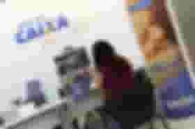 É uma imagem do post com o título Concurso Caixa: cargos de técnico serão de nível médio?