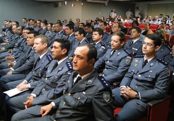 É uma imagem do post com o título PM ES tem comissão formada para concurso de oficiais; 40 vagas!