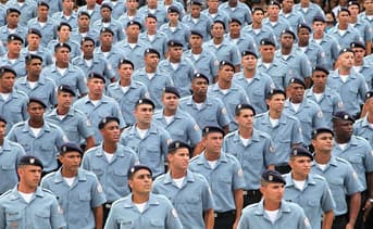 É uma imagem do post com o título Piso salarial da enfermagem é aplicado no concurso PMERJ Saúde?