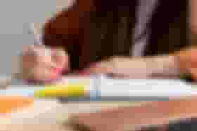 É uma imagem do post com o título Onde estudar para concurso? Conheça soluções!