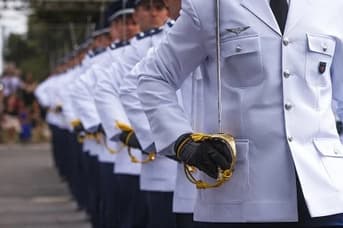 É uma imagem do post com o título Aeronáutica muda data da prova para Curso de Formação de Oficiais