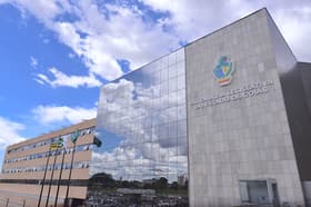 É uma imagem do post com o título Concurso Alego: órgão inicia processo de escolha da banca