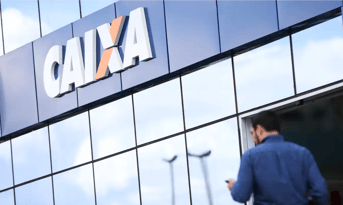 É uma imagem do post com o título Concurso Caixa tem mais de 25 mil inscritos para nível superior