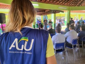 É uma imagem do post com o título Concurso AGU: veja cargos autorizados para o novo edital