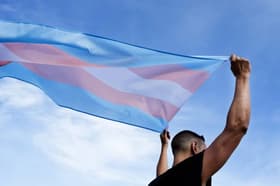 É uma imagem do post com o título MPF pede a retificação do Concurso Unificado e cota para trans