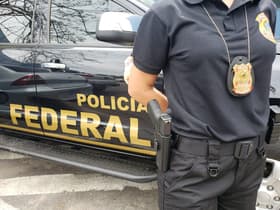 É uma imagem do post com o título Concurso PF: cronograma prevê banca e edital este mês