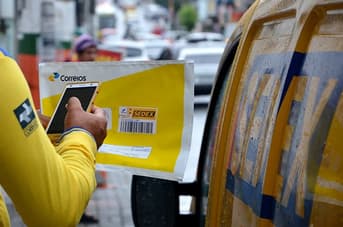 É uma imagem do post com o título Concurso Correios: resolva questões do IBFC para carteiro