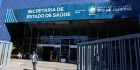 É uma imagem do post com o título Concurso Saúde RJ reabre prazo para envio de propostas de bancas