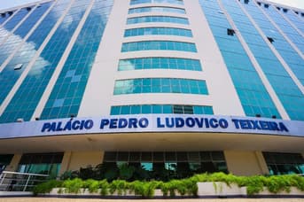 É uma imagem do post com o título Concurso GO: novos editais terão 2.150 vagas em 2024