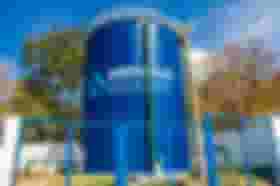 É uma imagem do post com o título Sai edital do concurso Sanesul com 90 vagas e até R$7,8 mil