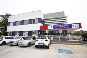 É uma imagem do post com o título Sai edital de concurso Florianópolis SC com 53 vagas na Saúde