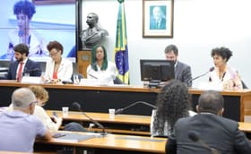 É uma imagem do post com o título MGI reforça aumento das cotas raciais em concursos públicos