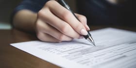 É uma imagem do post com o título Câmara de Itajubá MG altera edital de concurso com 12 vagas