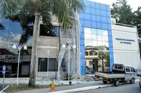 É uma imagem do post com o título Edital do concurso Pinheiral RJ é republicado com 91 vagas