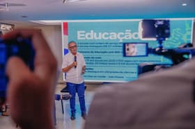 É uma imagem do post com o título Concurso João Pessoa PB: prefeito anuncia 500 vagas na Educação