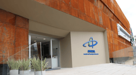 É uma imagem do post com o título Concurso Amazul tem banca contratada para edital com 59 vagas