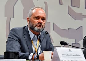 É uma imagem do post com o título Decreto que regulamenta concursos será atualizado, diz secretário