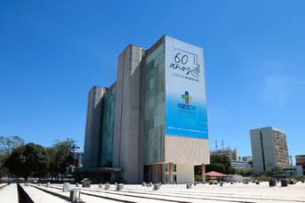 É uma imagem do post com o título TC DF apura sobre suposto favorecimento em seleções do Iges DF
