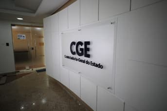 É uma imagem do post com o título Concurso CGE AM tem comissão formada para edital de auditor