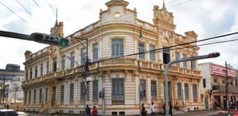 É uma imagem do post com o título Concurso Feira de Santana BA: edital com 567 vagas é divulgado