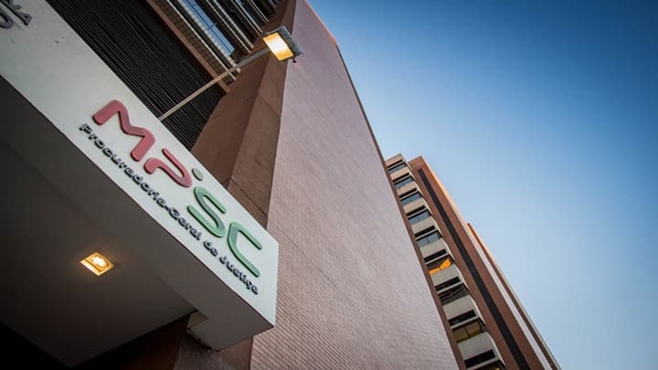 Fachada do Ministério Público de Santa Catarina