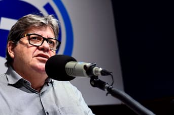 É uma imagem do post com o título Governador confirma edital do concurso SEE PB ainda este ano